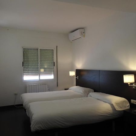 Hostal Meson De Paco Cariñena Екстериор снимка