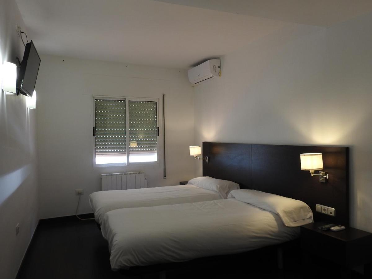 Hostal Meson De Paco Cariñena Екстериор снимка