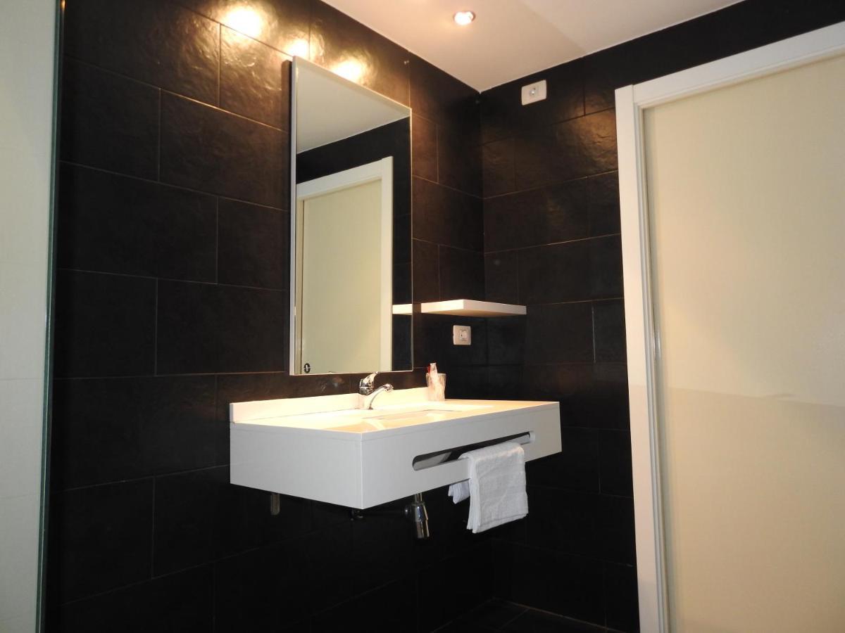 Hostal Meson De Paco Cariñena Екстериор снимка
