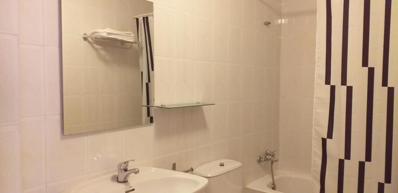 Hostal Meson De Paco Cariñena Екстериор снимка