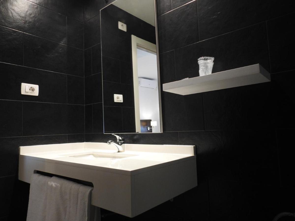 Hostal Meson De Paco Cariñena Екстериор снимка